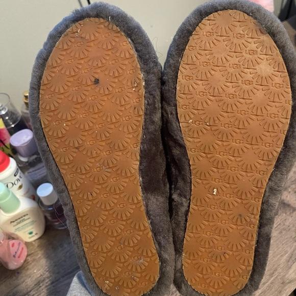 Ugg Slippers - Picture 2 of 3